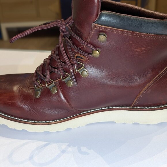 UGG Men\'s Burgundy Leather Lace-Up Boots